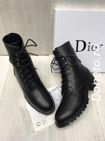 Демисезонные кожаные ботинки Dior
