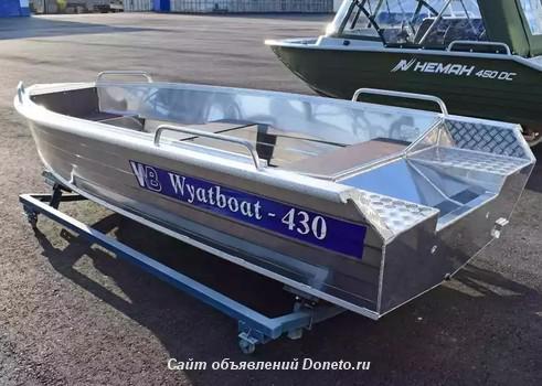 Купить лодку катер Wyatboat-430 Р в наличии