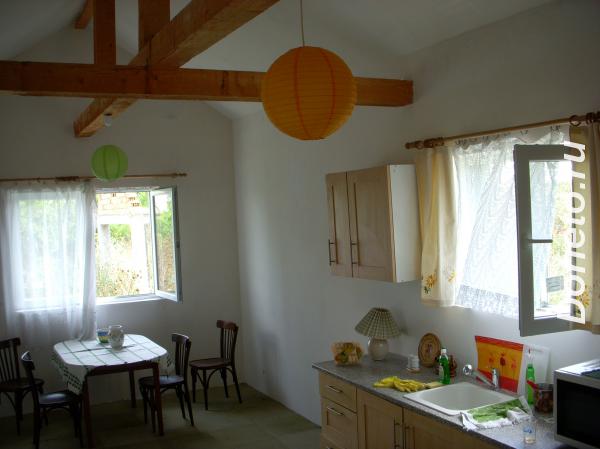 Солидный дом с панорамным видом в солнечной Болгарии по низкой цене